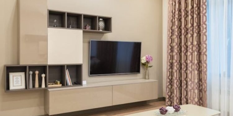 Hisense Canvas vs Samsung Frame