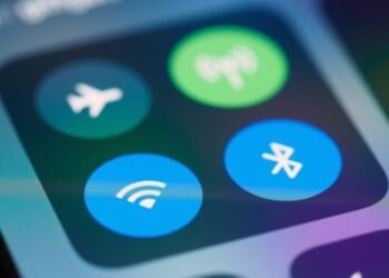 Can People See Your Location on Airplane Mode