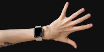 Theater Mode on Apple Watch