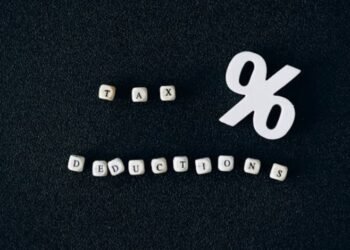 How Much Taxes Deducted From Paycheck FL